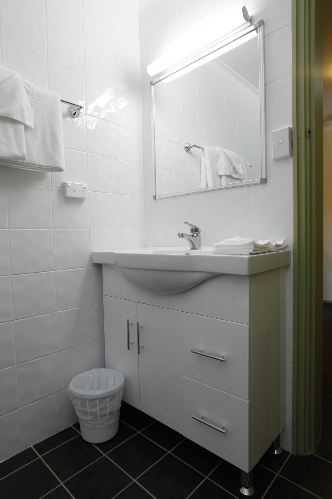 Maclin Lodge Motel Campbelltown Bagian luar foto