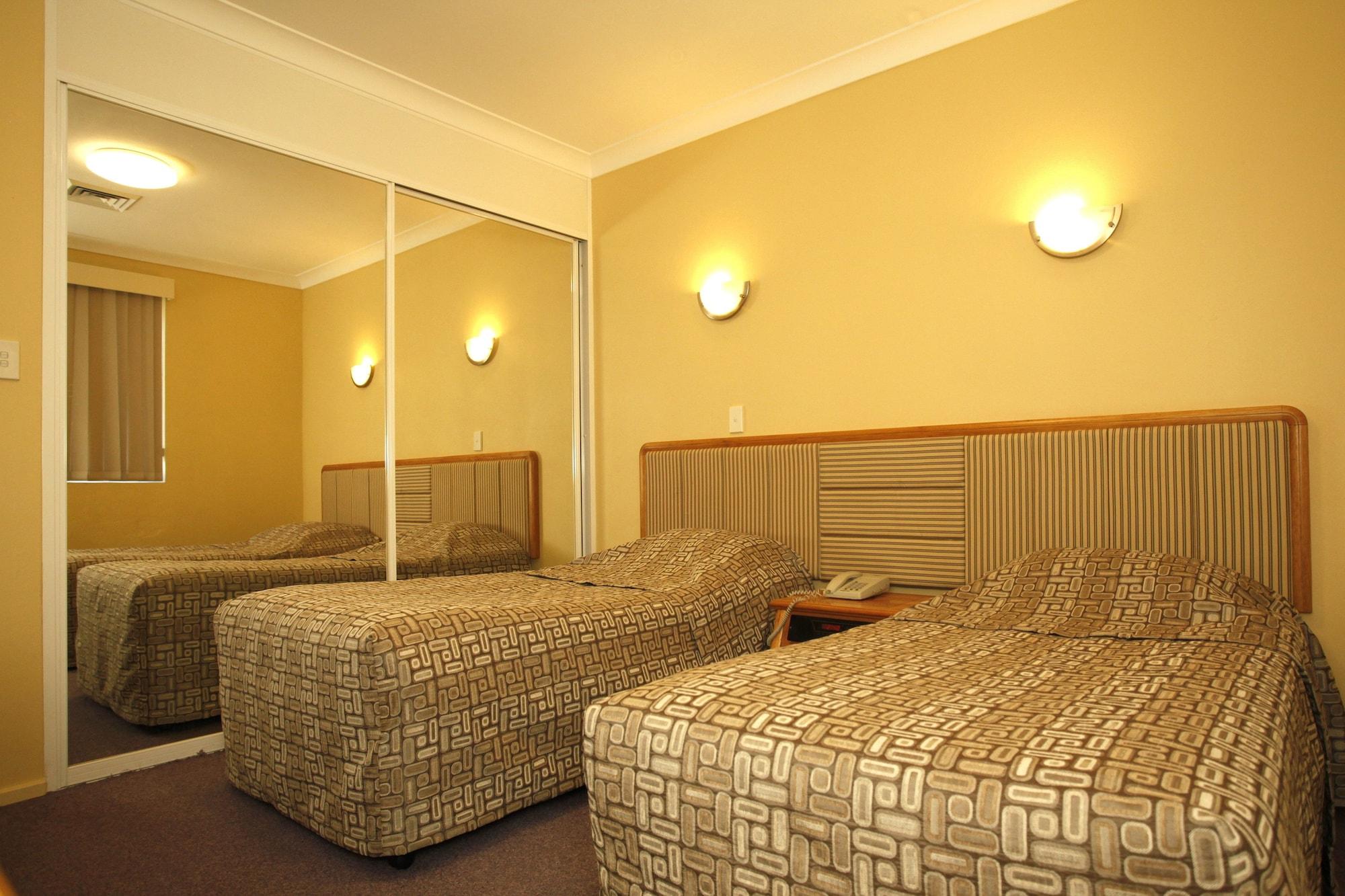Maclin Lodge Motel Campbelltown Bagian luar foto
