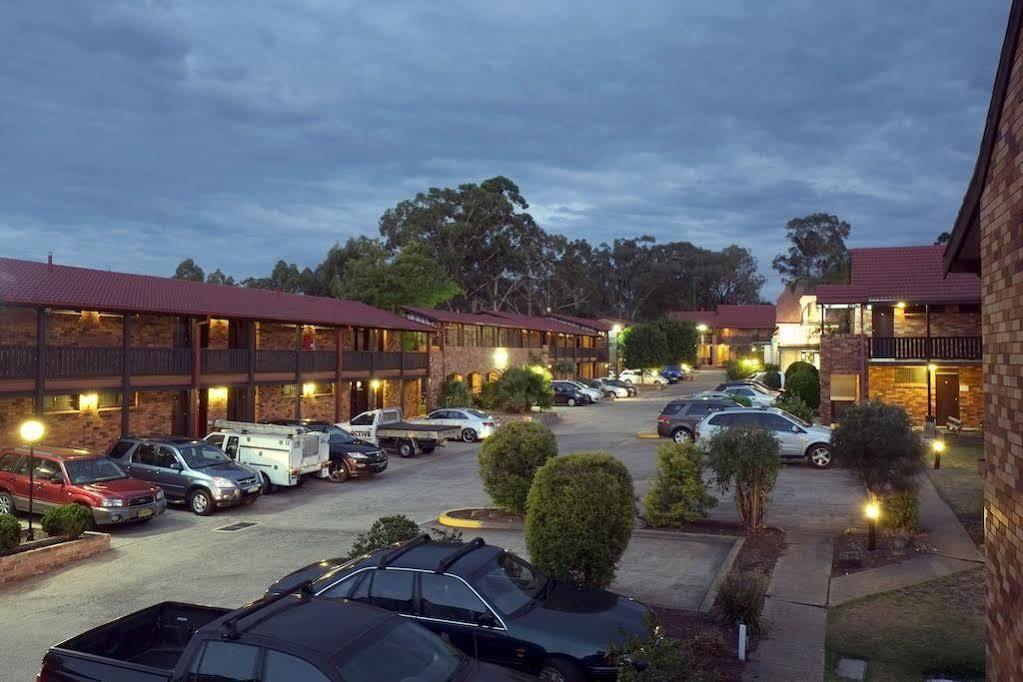 Maclin Lodge Motel Campbelltown Bagian luar foto